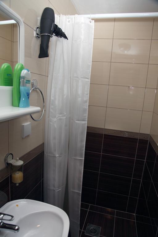 Silver House Hostel Cacak Ruang foto